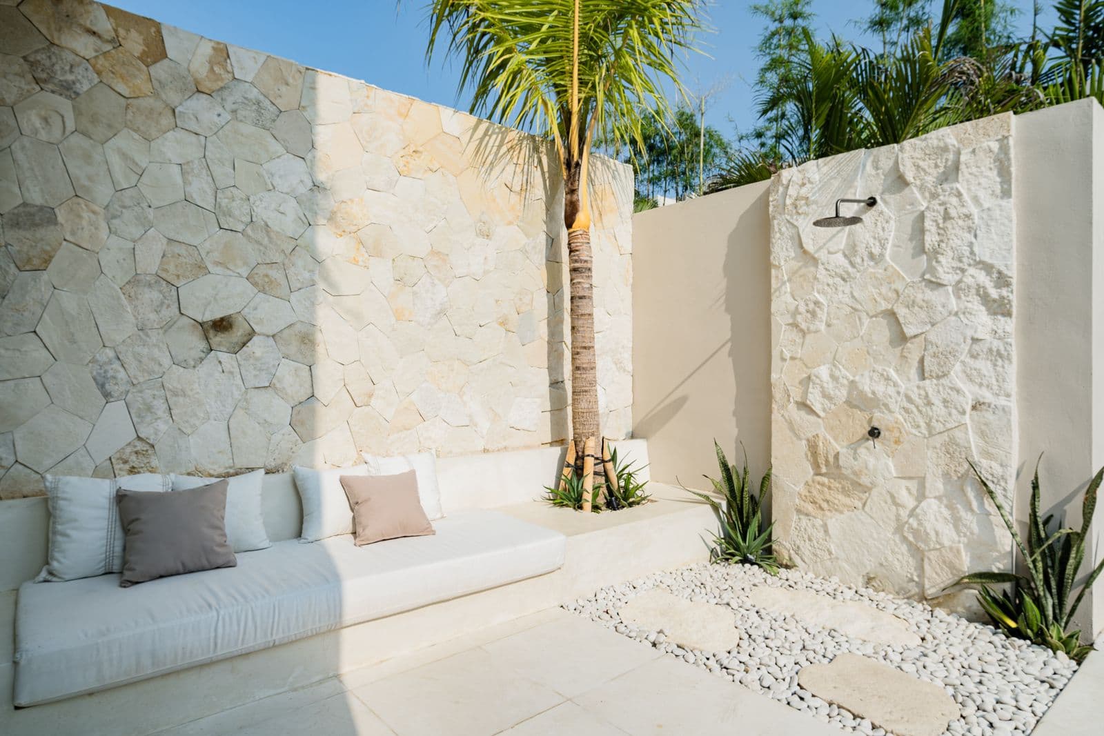 Modern Tropical One Bedroom Villa Nestled in Bingin, Uluwatu 13