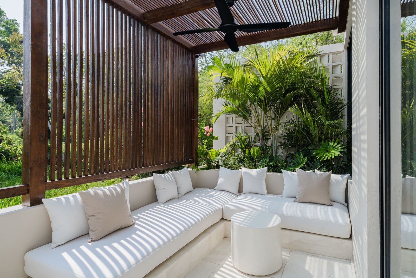 Modern Tropical One Bedroom Villa Nestled in Bingin, Uluwatu 11